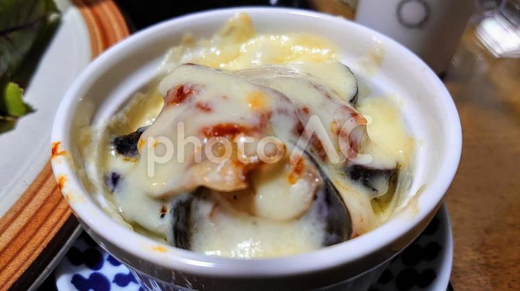 なすとトマトのチーズ焼き ナスとトマト,チーズ焼き,ナスの写真素材
