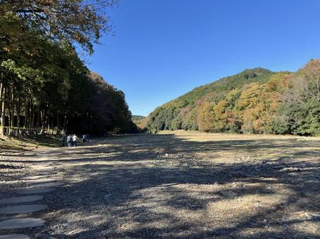 嵐山渓谷の河原風景（秋） 嵐山渓谷,嵐山,渓谷の写真素材