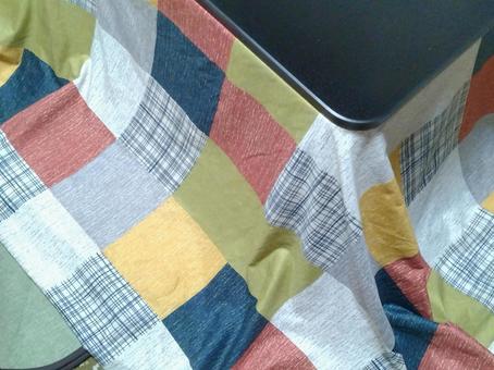 パッチワークな炬燵カバーの写真