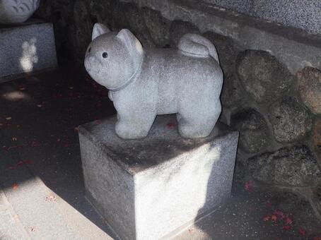 保久良神社の十二支の石像　イヌ 戌,イヌ,犬の写真素材