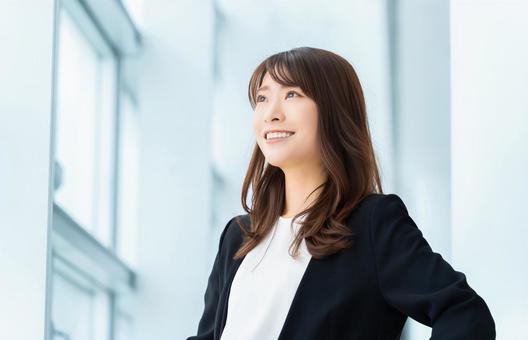 笑顔の女性・ビジネスウーマン 女性,笑顔,微笑むの写真素材