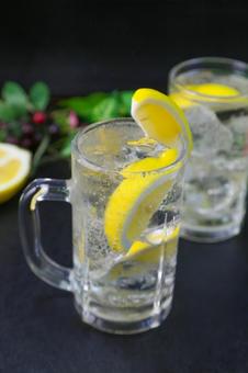 ハイボール ハイボール ハイボール,アルコール,カクテルの写真素材