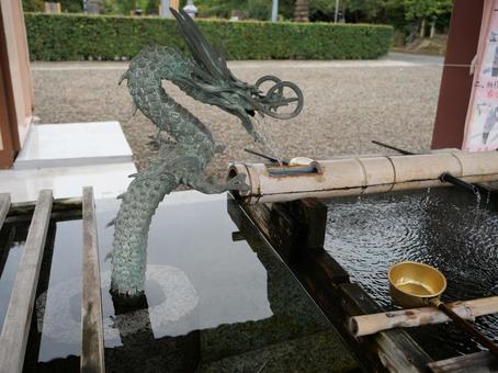 寺院　手水舎 手水舎,日常風景,散歩の写真素材