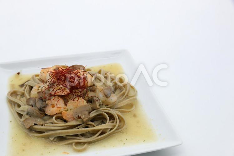 エビアサリのそばパスタ（フェットチーネ） そばパスタ,そば,蕎麦の写真素材