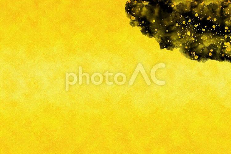 金色の和紙に墨と金の飾り 墨,枠,黒の写真素材