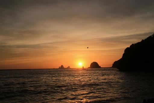大田子海岸の綺麗な夕陽 大田子海岸の綺麗な夕陽の写真