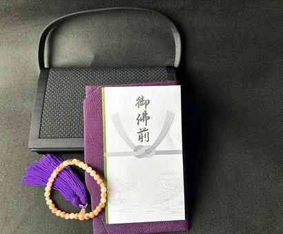 黒背景　弔事の持ち物 法事,法要,葬儀の写真素材