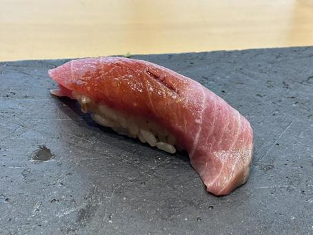 本鮪 〜艶やかなる一貫〜 マグロ,鮪,本マグロの写真素材