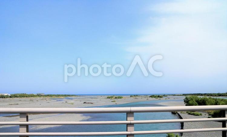 大井川下流と青空 川,下流,流れの写真素材