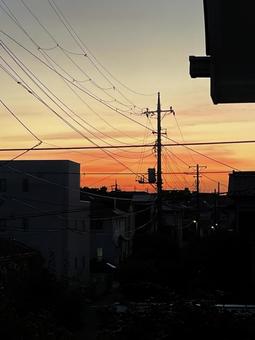 街と夕焼け 街と夕焼けの写真
