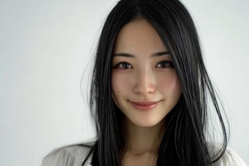 微笑みの美しい黒髪日本女性の写真