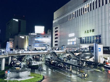 雨の夜の八王子駅前の俯瞰2 雨の夜の八王子駅前の俯瞰2 八王子駅,八王子市,セレオ八王子の写真素材