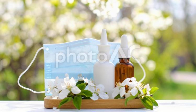 花粉症　イメージ 花粉症,点鼻薬,目薬の写真素材