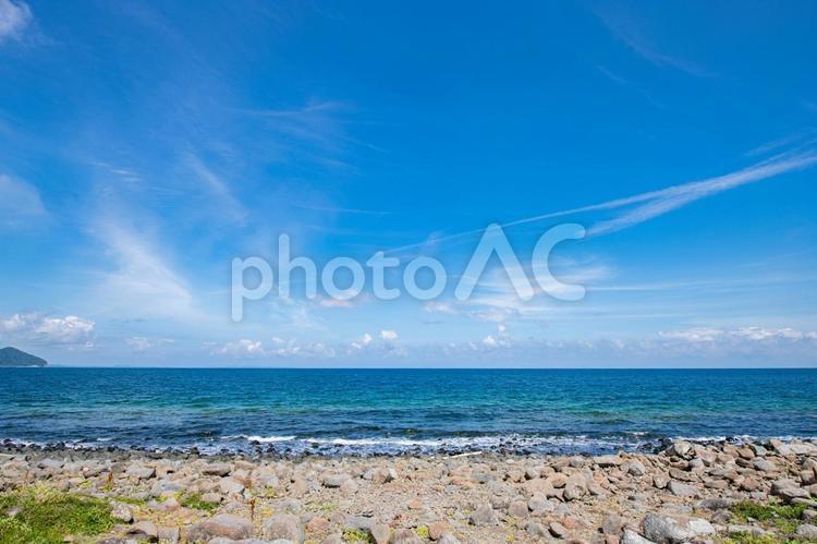 糸島黒磯海岸から眺める夏の海 自然,風景,空の写真素材