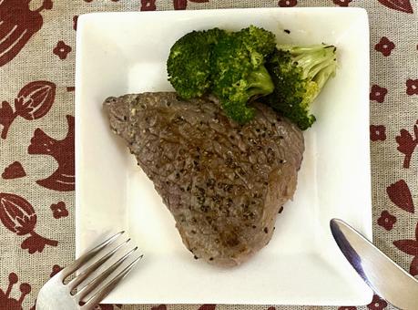 ステーキ 牛肉 ブロッコリー ステーキ 牛肉 ブロッコリー ステーキ,牛肉,肉の写真素材