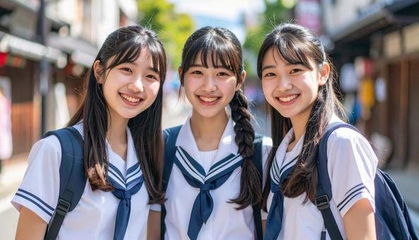 女学生仲良し3人組_街_C 女学生仲良し3人組_街_Cの写真