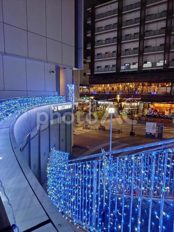 クリスマスの街並み 階段,街並み,町の写真素材