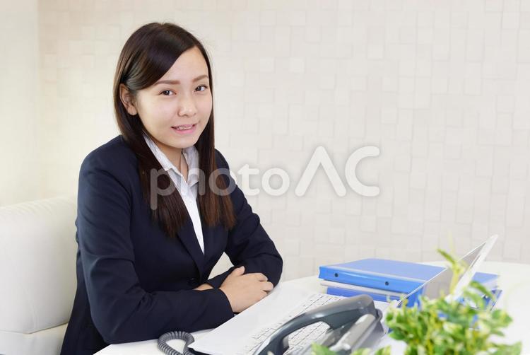 微笑むビジネスウーマン 女性,ビジネスウーマン,女の写真素材