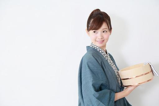 女子旅 温泉旅行イメージ 女子旅 温泉旅行イメージ 女子旅,大学生,和服の写真素材