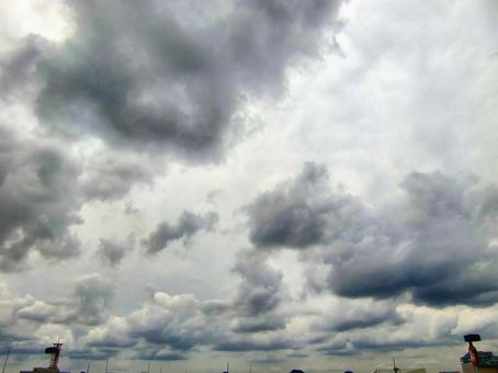 四月の雲-50 四月の雲-50の写真