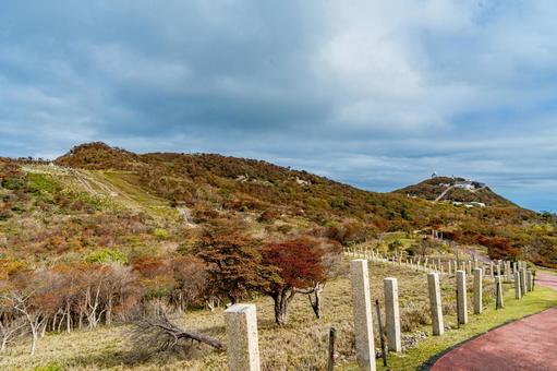 三重　御在所岳　山頂とロープウェイ駅 御在所岳,山,御在所山の写真素材