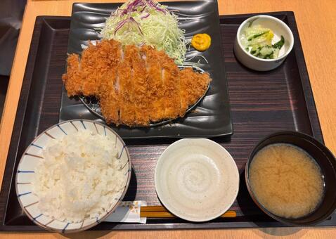 大盛り豚カツ定食 とんかつ,豚カツ,トンカツの写真素材