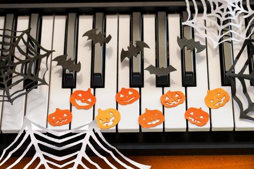 ハロウィンの飾りと鍵盤 ハロウィンの飾りと鍵盤 ハロウィン,飾り,かぼちゃの写真素材