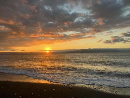 朝焼けの海 朝焼けの海の写真