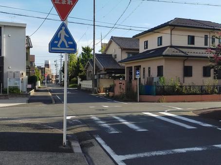 住宅街 住宅街,道路,歩道の写真素材