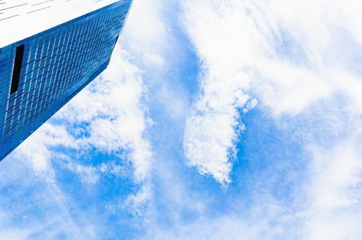 爽やかな青空と高層ビル 空,雲,青空の写真素材