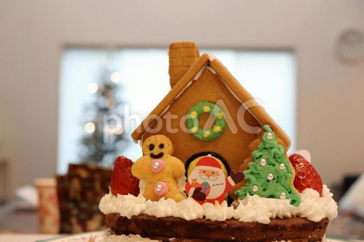 クリスマス　おかしの家 おかしの家,おかし,クッキーハウスの写真素材