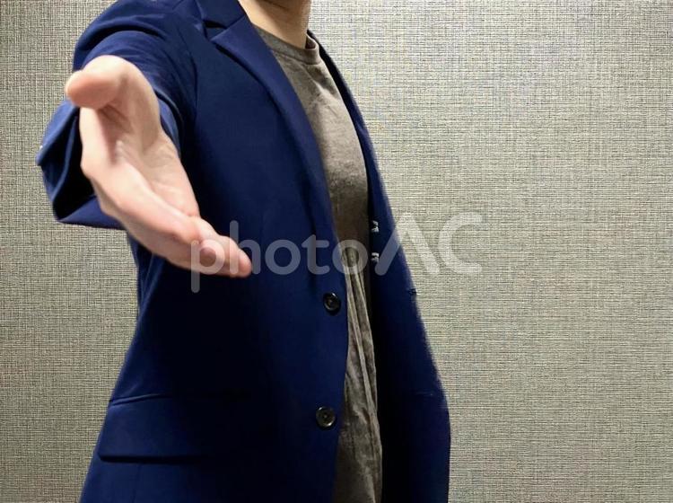 誘う男性のイメージ 男性,ビジネスマン,ビジネスの写真素材