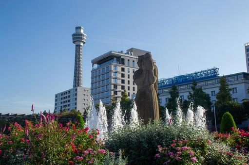 山下公園の水の守護神と噴水 山下公園,噴水,水の守護神の写真素材