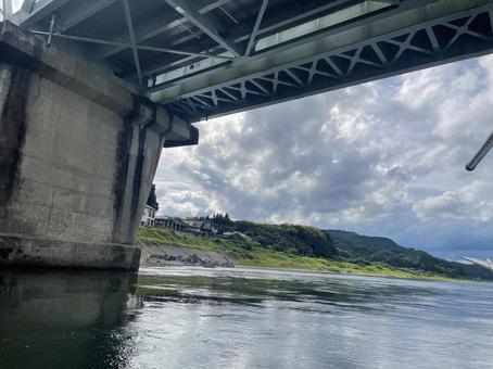 船の上から見た球磨川 船の上から見た球磨川 球磨川,川下り,船の写真素材