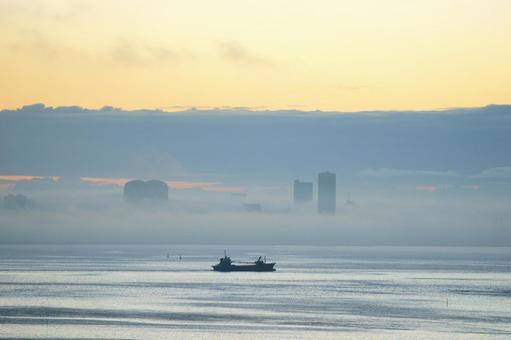 東京湾、朝もや 東京湾、朝もやの写真