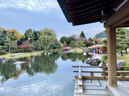 秋の夕方　福井県紫式部公園 夕方,夕暮れ,夕雲の写真素材