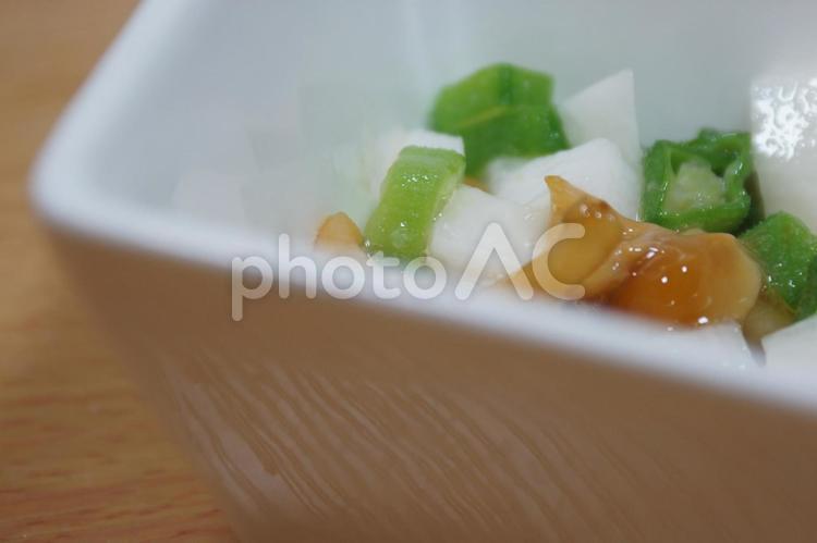 おばんざい（オクラとナメコと山芋） 食べ物,料理,和食の写真素材