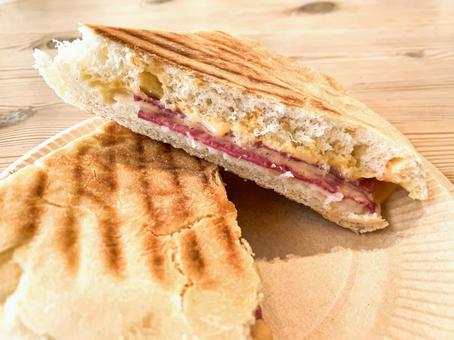 テイクアウト パニーニ テイクアウト パニーニ パニーニ,ホットサンド,ランチの写真素材