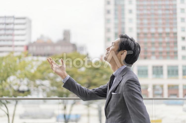 ビジネス　男性　スーツ ビジネス,男性,ビジネスマンの写真素材
