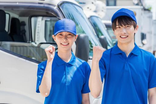 宅配事業の男女。 宅配事業の男女。 男性,女性,運送の写真素材