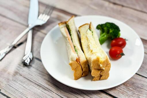 サンドウィッチプレート サンドウィッチ,朝食,ランチの写真素材