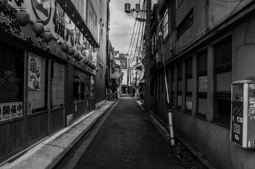 門前仲町の路地裏 門前仲町,路地裏,路地の写真素材