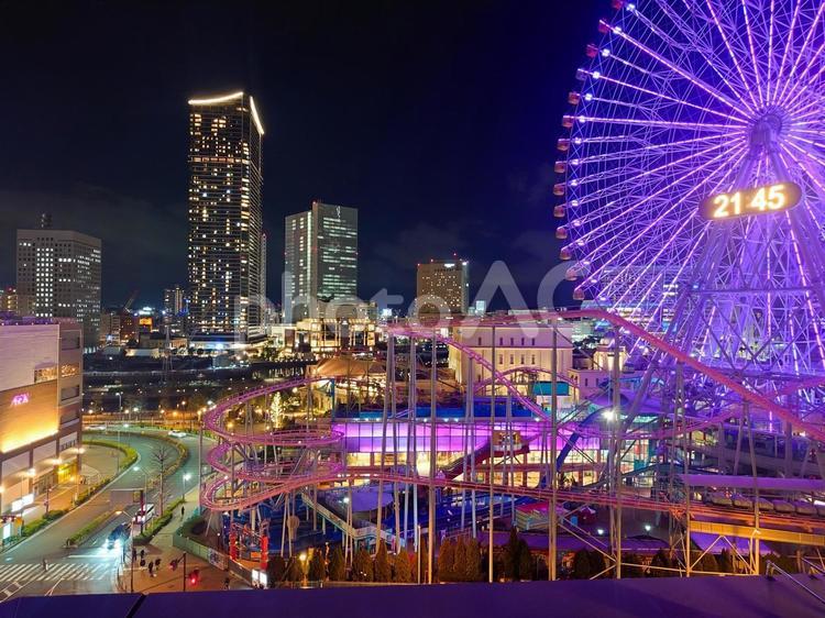 みなとみらいの夜景 横浜みなとみらい,夜景,イルミネーションの写真素材