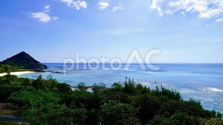 沖縄県伊是名島の二見ヶ浜 伊是名城跡,海,二見ヶ浜の写真素材