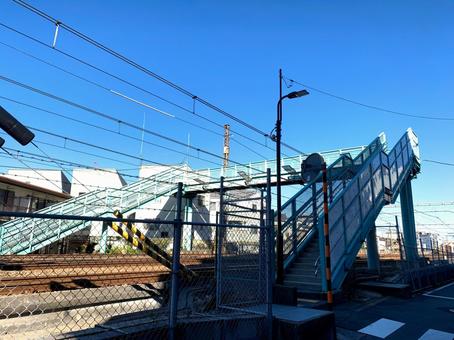 陸橋（前から） 陸橋,橋,階段の写真素材