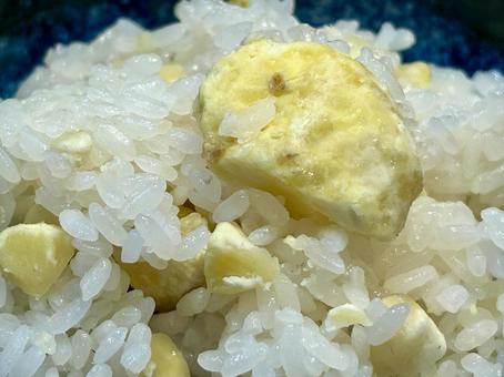 栗おこわのアップ 栗おこわのアップ 栗おこわ,ご飯,お茶碗の写真素材