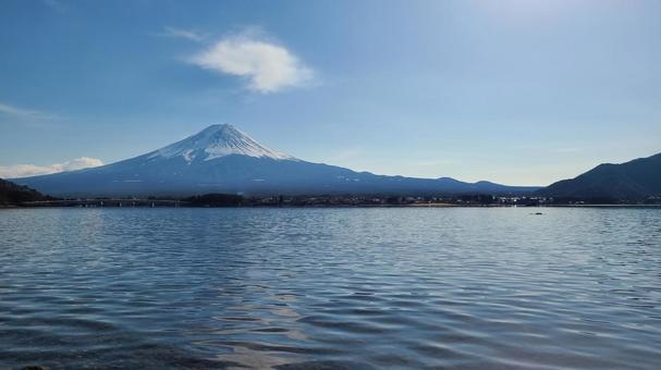 河口湖と富士山 富士山,河口湖,湖の写真素材