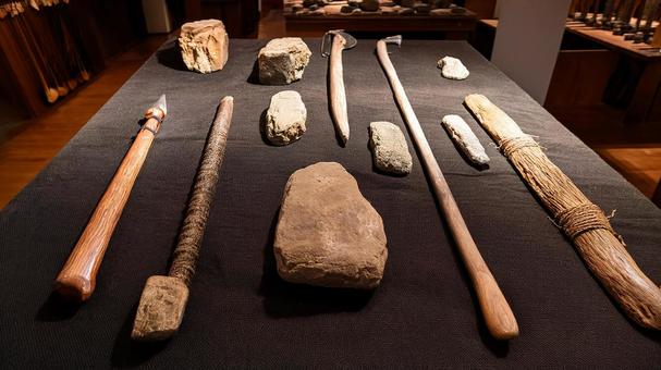 石器時代の展示 石器時代の展示の写真