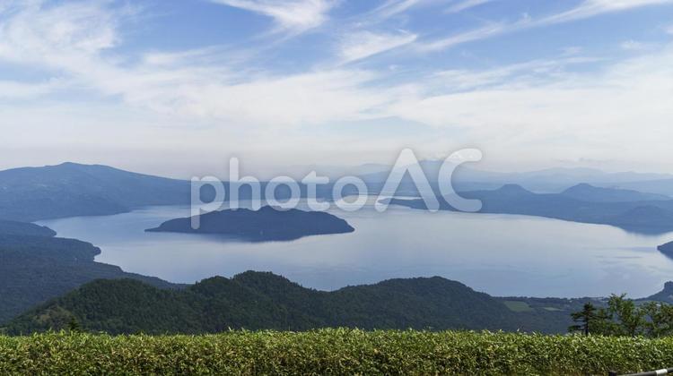 夏の屈斜路湖　津別峠展望施設 屈斜路湖,湖,カルデラ湖の写真素材