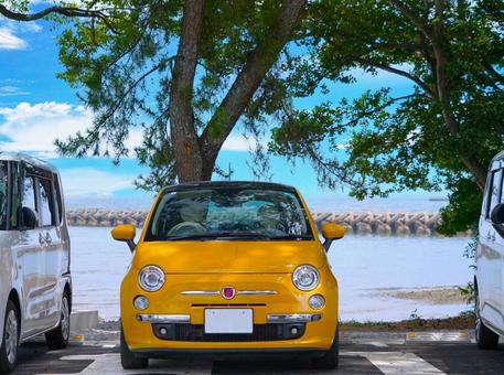 海の前のパーキング① 海の前のパーキング① 車,海,外車の写真素材
